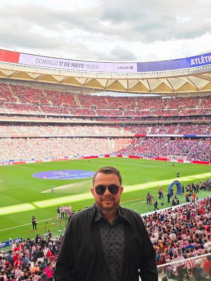 Cliente da Footravel no estádio